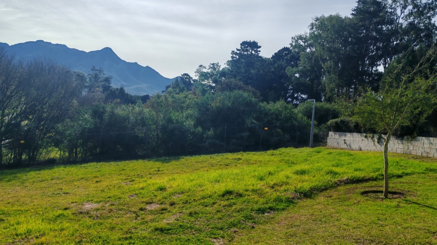  Bedroom Property for Sale in Kingswood Golf Estate Western Cape